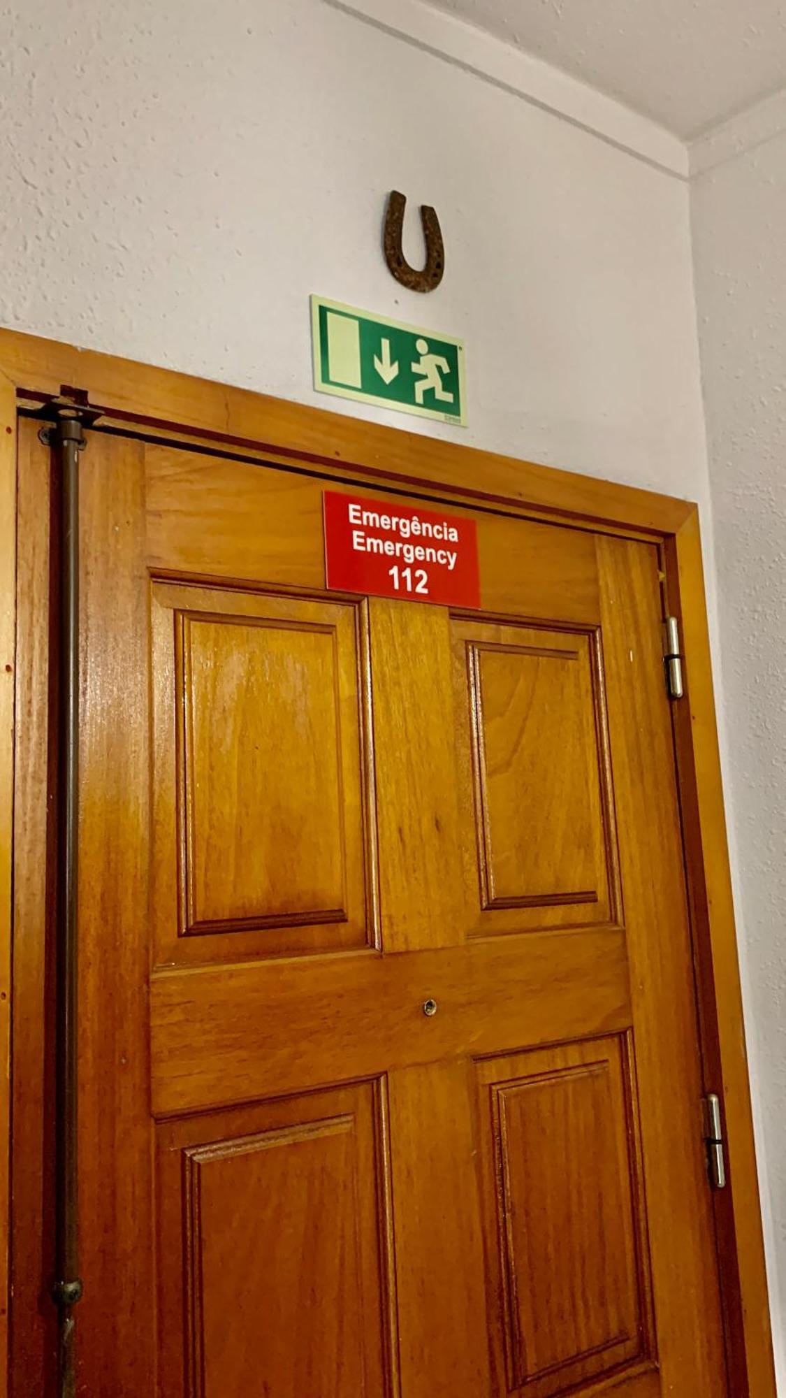 Casa Da Praia II Na Torre Baleeira Armacao de Pera Bagian luar foto